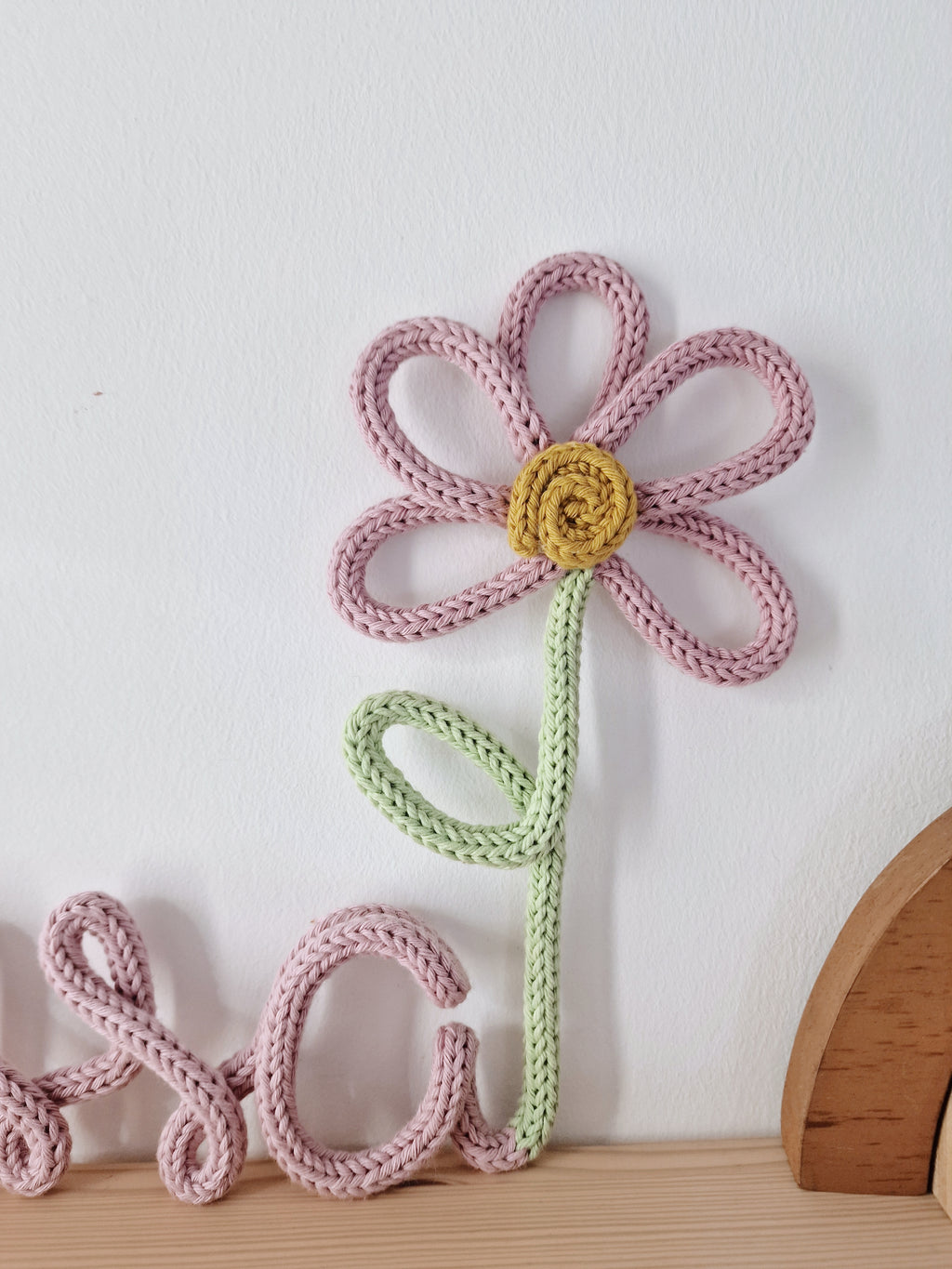 Nome + Flor com caule