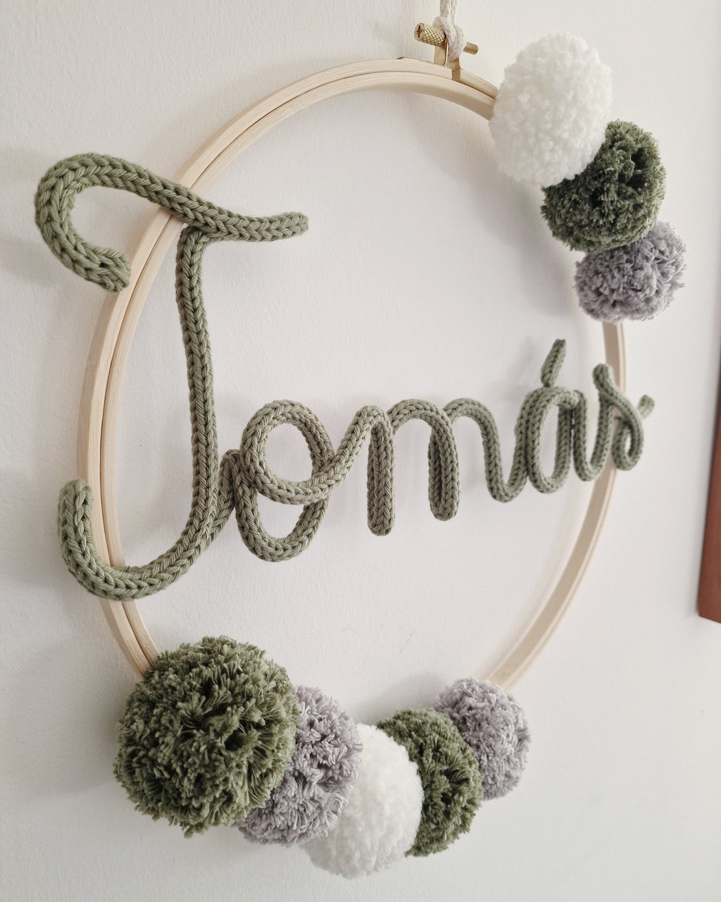 Grinalda Personalizada em Tricotin